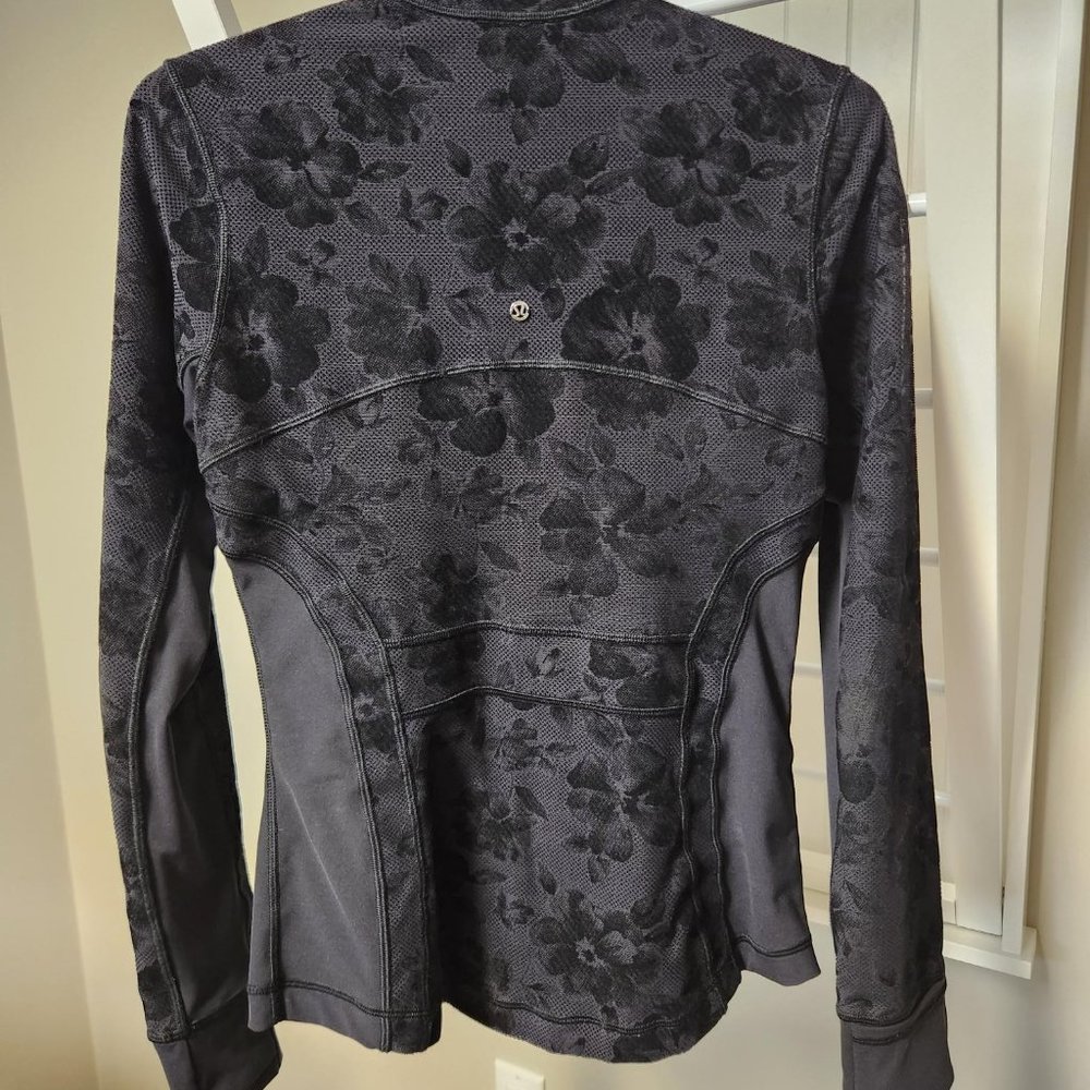 Lululemon Jacket - Picture 2 of 3